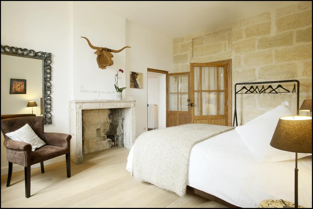 La Maison Rouge D'Uzes B&B Δωμάτιο φωτογραφία