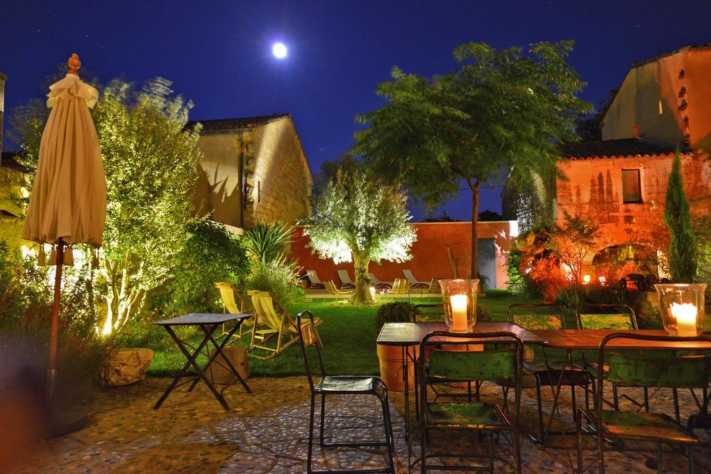 La Maison Rouge D'Uzes B&B Εξωτερικό φωτογραφία